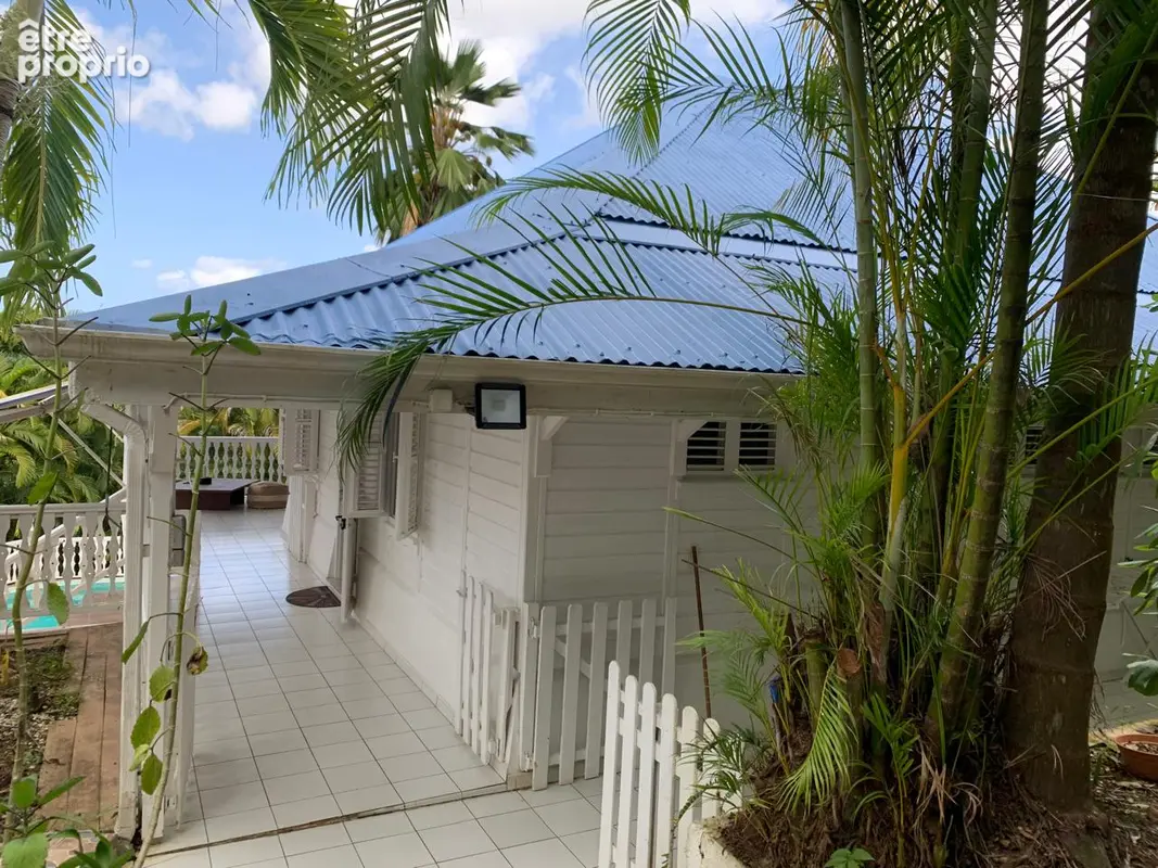 A vendre villa t7 - 190 m2 - vue mer & montagne - lamentin - photo 23