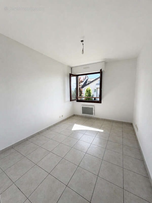 Appartement à VILLE-LA-GRAND