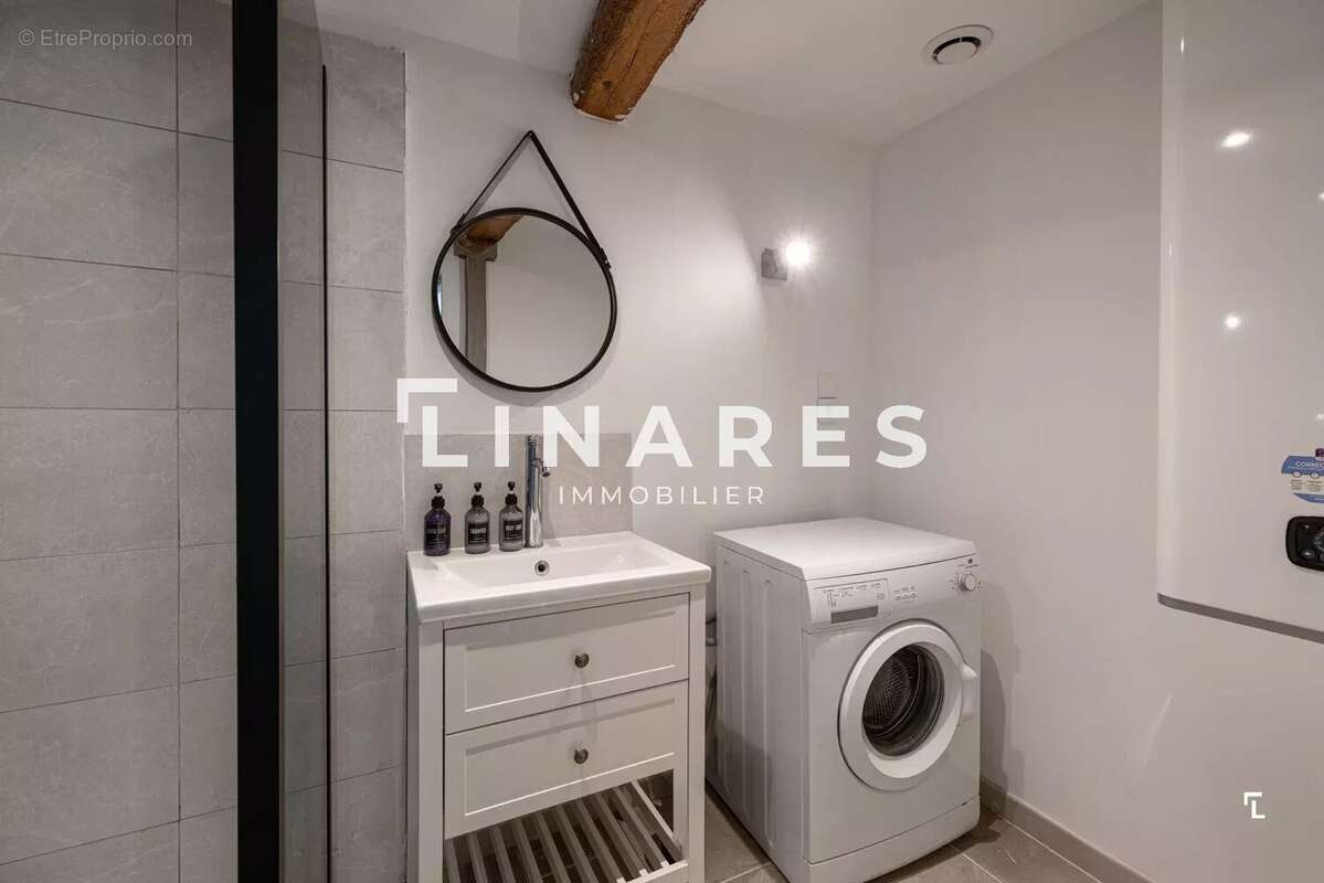 Appartement à MARSEILLE-11E