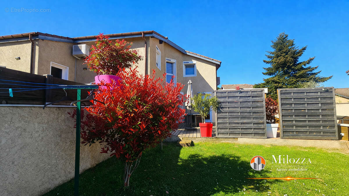 Maison à SAINT-QUENTIN-FALLAVIER