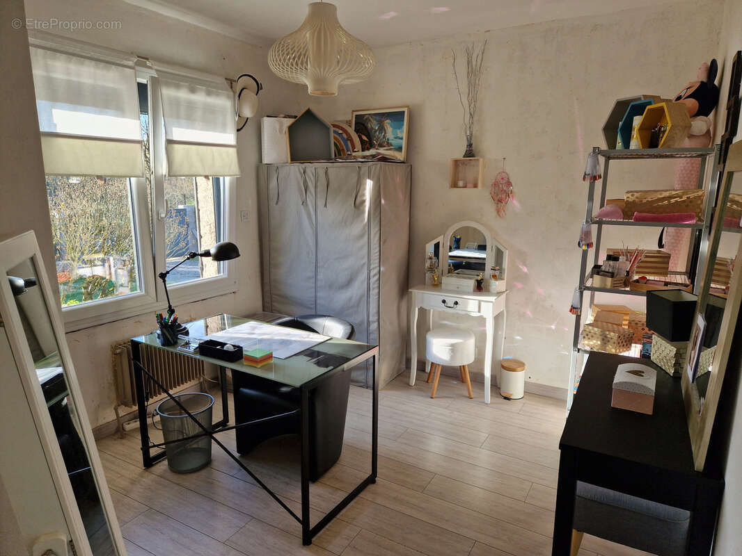 Maison à VELLE-SUR-MOSELLE