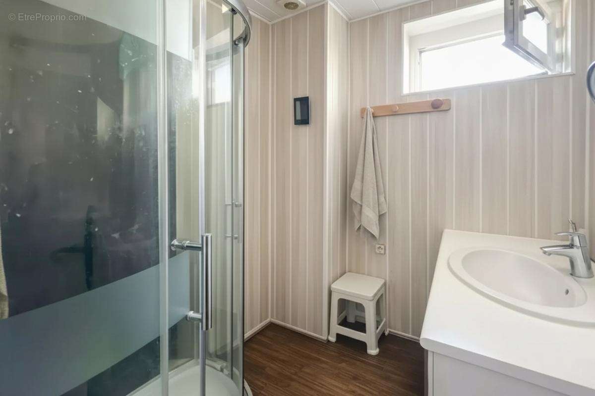 93370 Montfermeil .Maison avec jardin arboré, sans vis a vis - photo 12