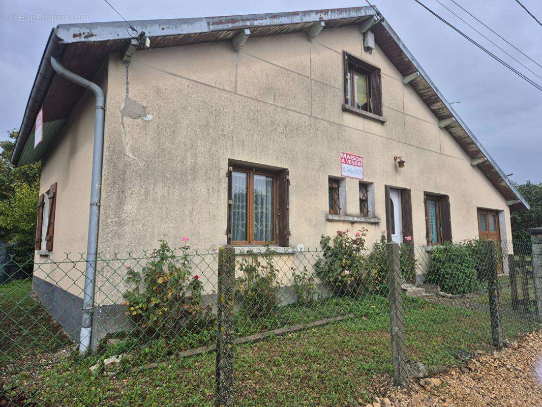 Maison Ferrieres Les Ray 4 pièce(s) 70 m2 sur 315 m2 de terrain - photo 2