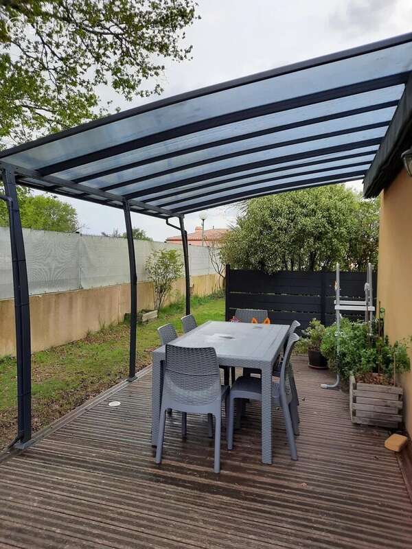 Maison à GROSBREUIL