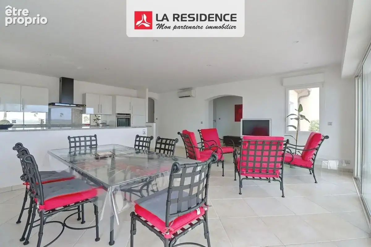 Maison 138 m² à Frejus  - photo 7