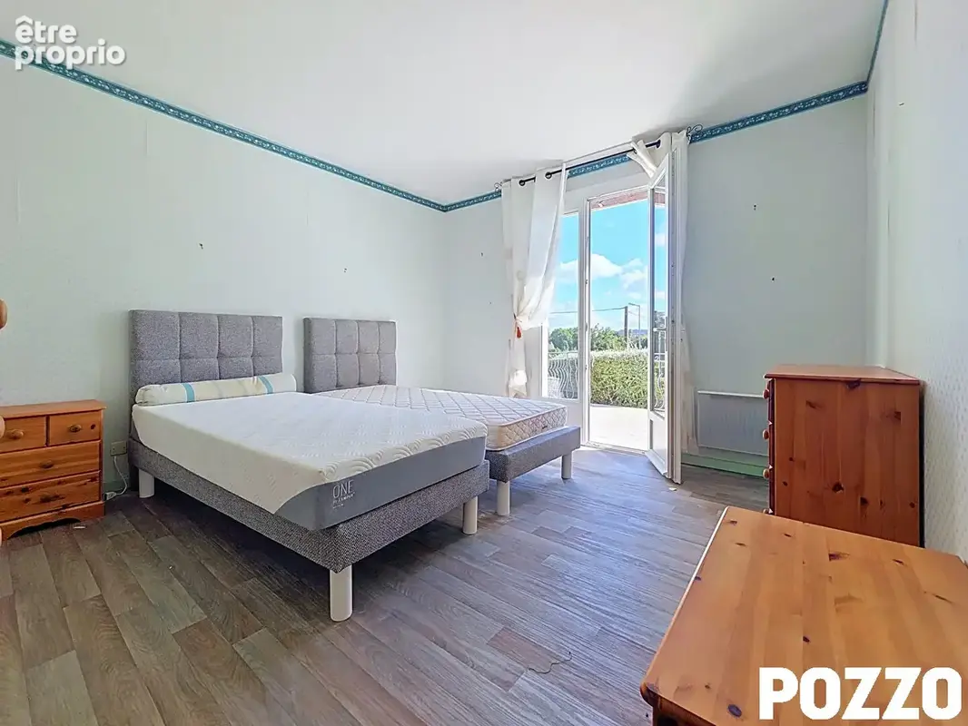 Maison Coutances - Emplacement privilégié pour commerces- 168 m² avec sous-sol - photo 7