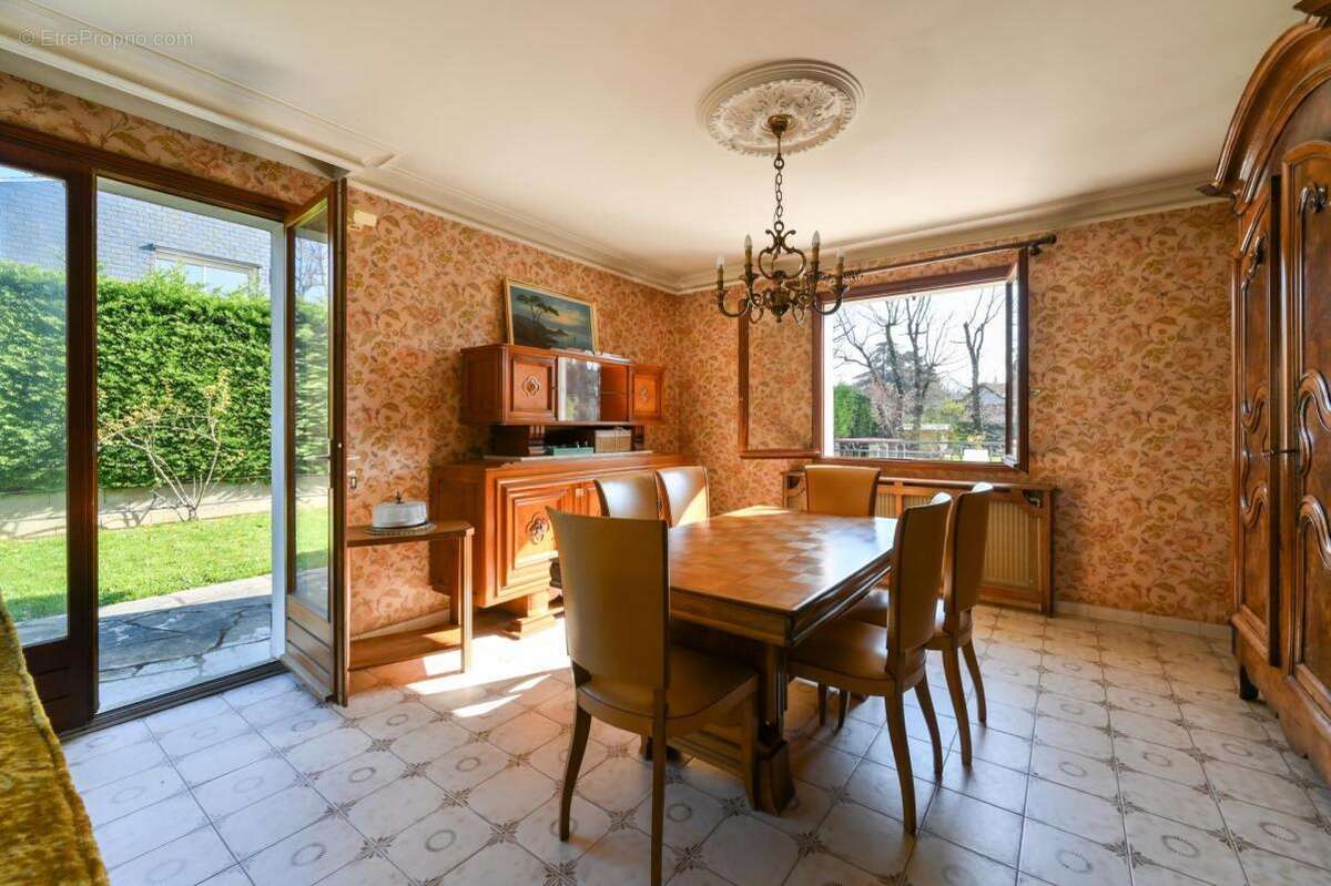 Maison à MARCY-L'ETOILE