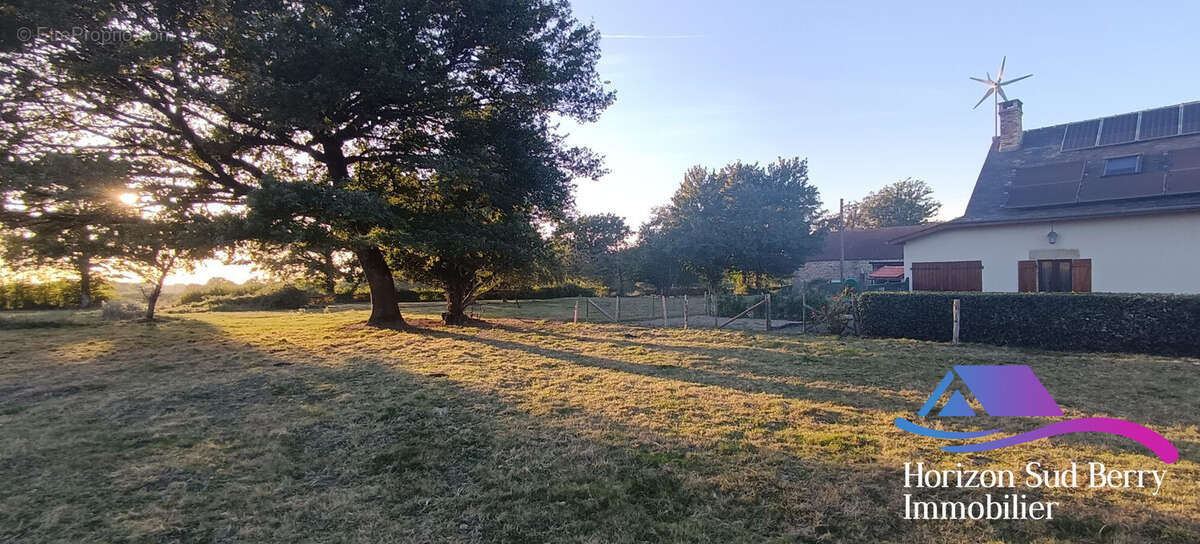Maison à NOUZERINES
