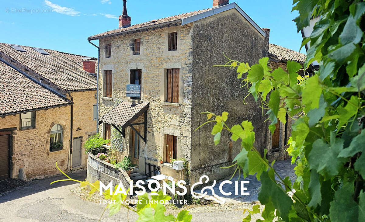 Maison à LAGNIEU