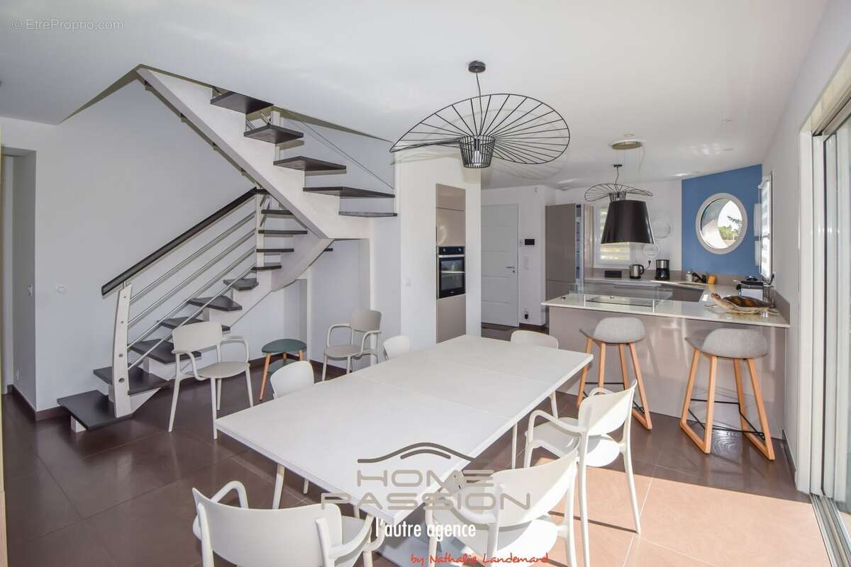 Maison à VAUX-SUR-MER