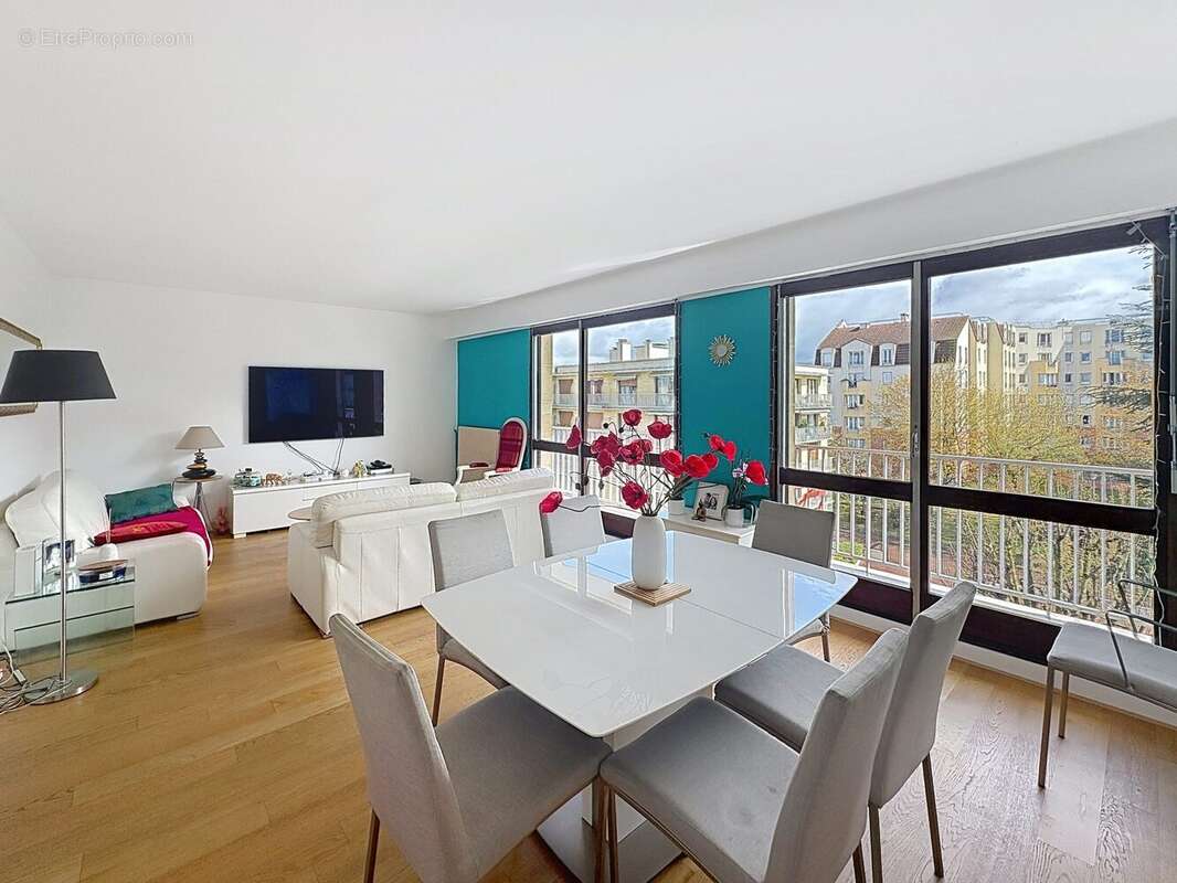 Appartement à L'HAY-LES-ROSES