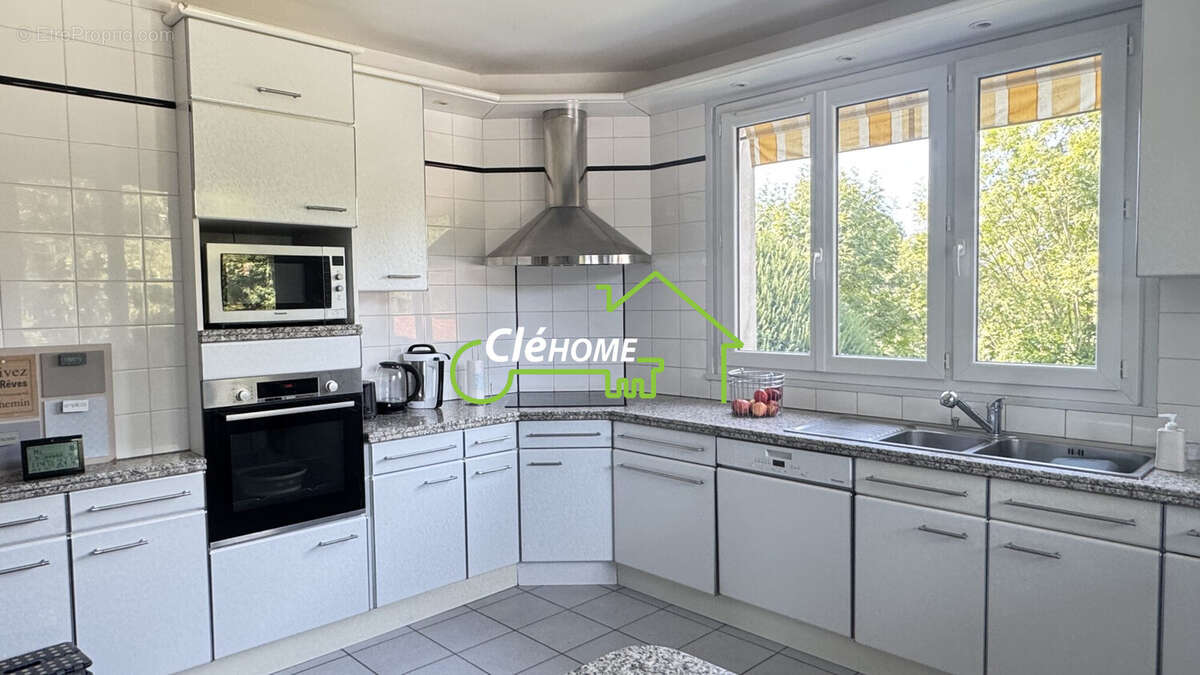 Maison à SOURCIEUX-LES-MINES