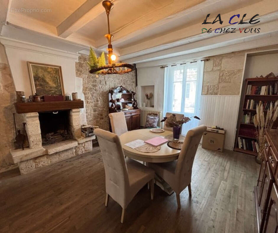 Maison à SAINT-POMPAIN