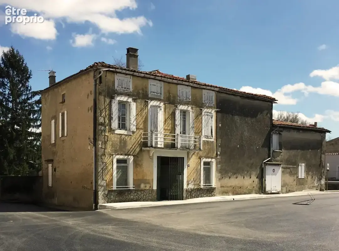 RARE - Mirepoix centre ville - 09200 Ensemble immobilier, ancien relai des postes idéalement situé - photo 1
