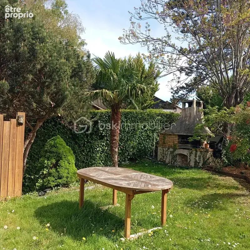 Maison  familiale avec jardin - photo 11