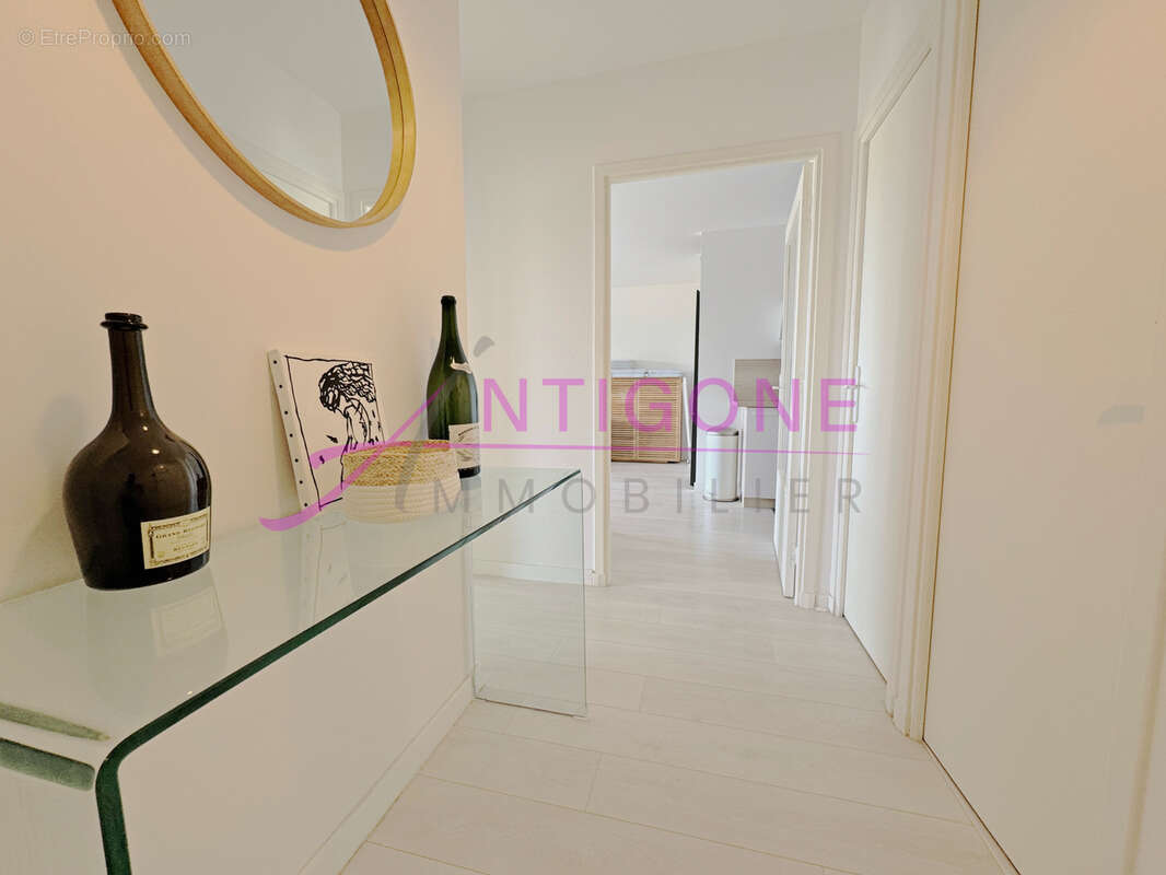 Appartement à SANARY-SUR-MER