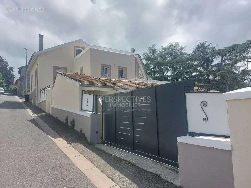 Maison à SAINT-CHAMOND