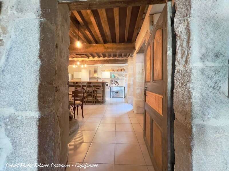 Maison à MONTAIGUT