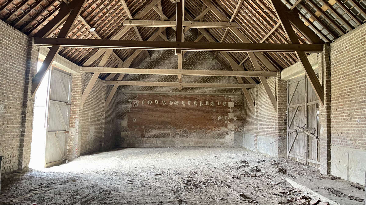 Ancien corps de ferme de caractère dont H.G Wells serait envieux - photo 4