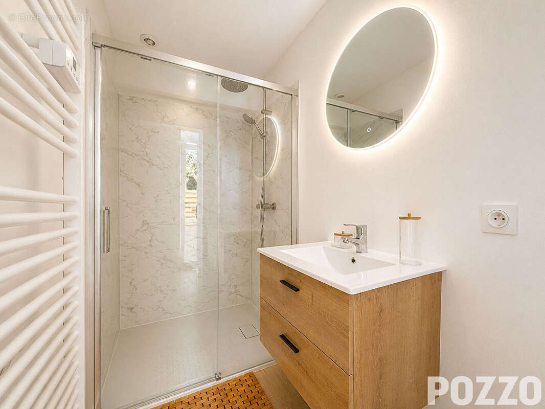 POZZO Immobilier vous propose un appartement 2 pièces avec un jardin  privatif de 300 m². - photo 5