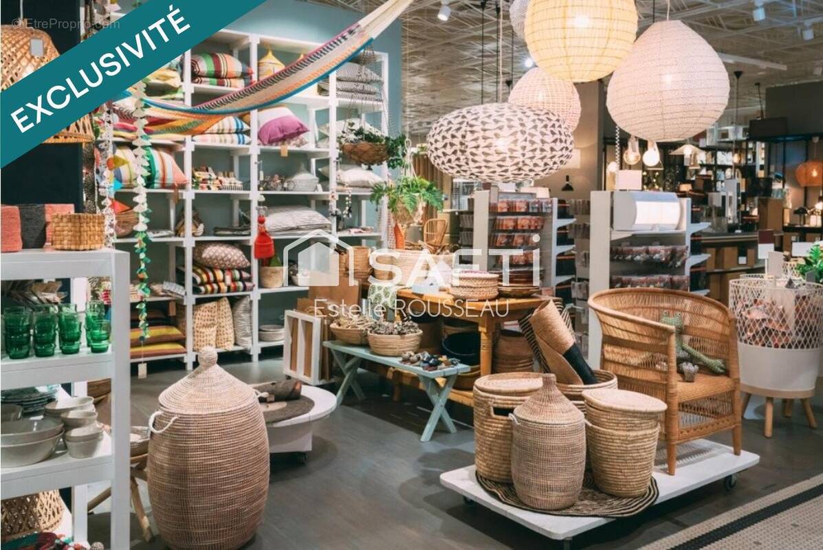 Photo 1 - Commerce à VINCENNES