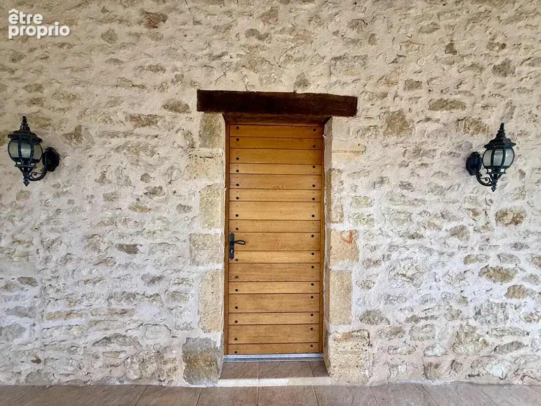 Maison en pierres avec piscine au calme - photo 11