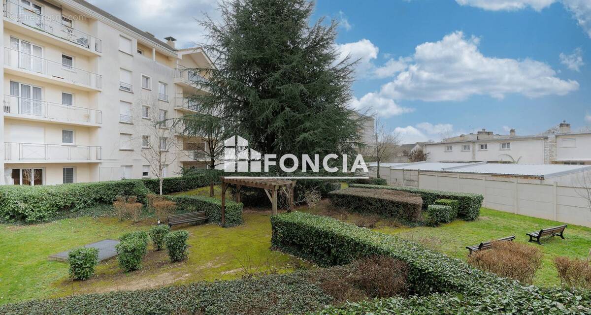 Appartement à DAMMARIE-LES-LYS