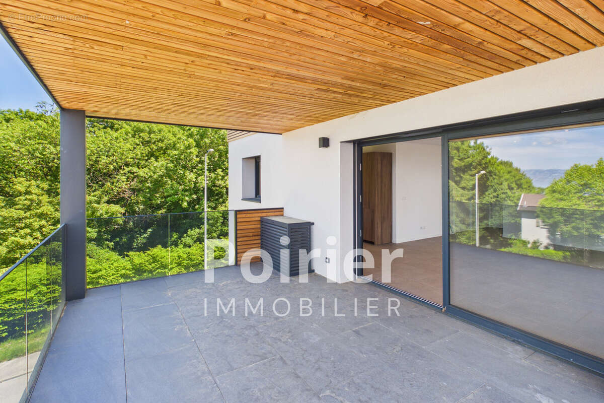 Appartement à NEUVECELLE