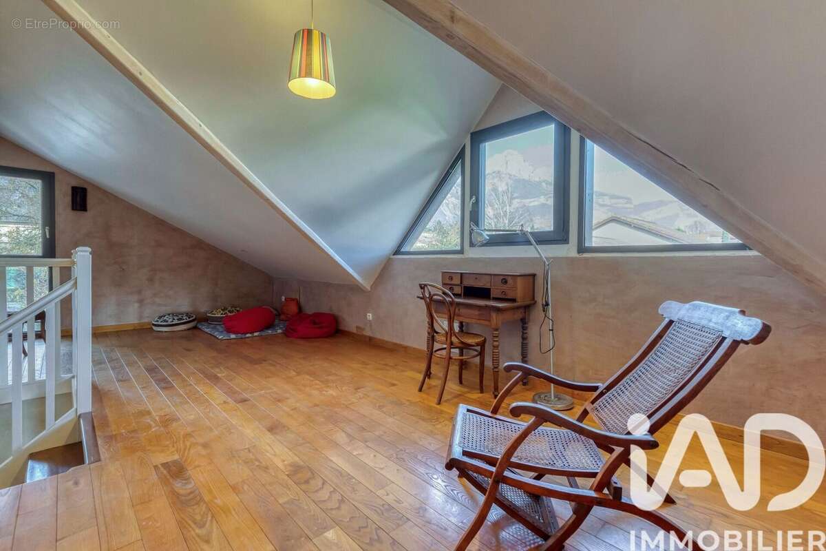 Photo 9 - Maison à SAINT-NAZAIRE-LES-EYMES