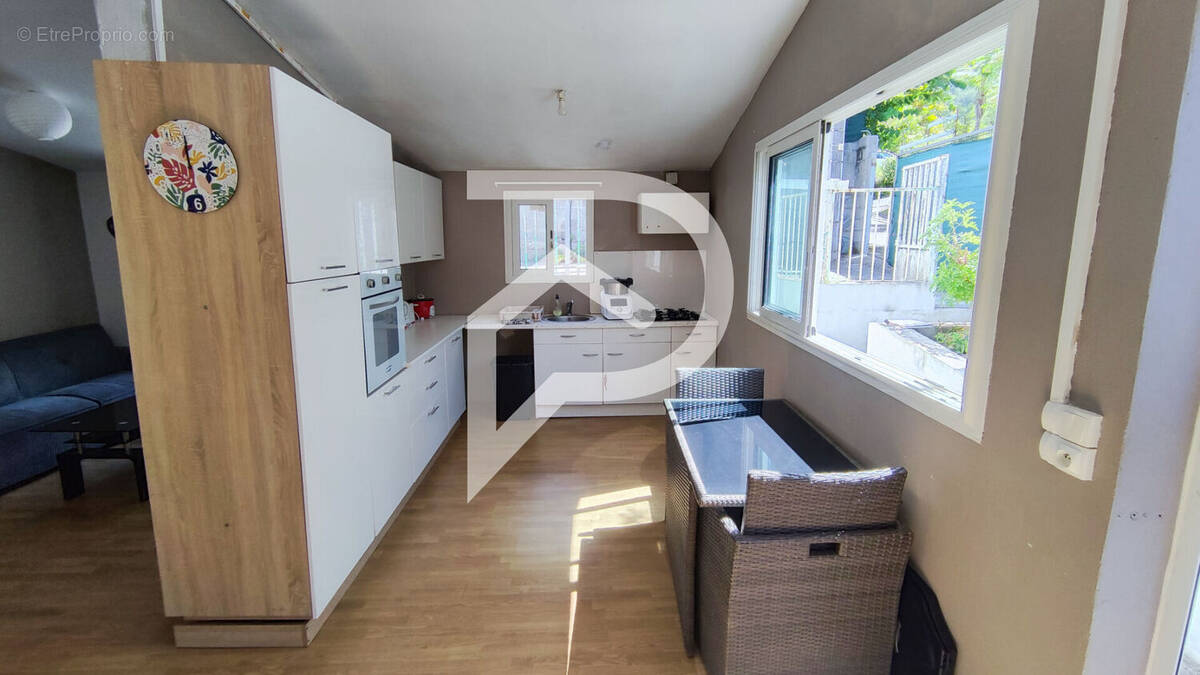 Maison à ENTRE-DEUX