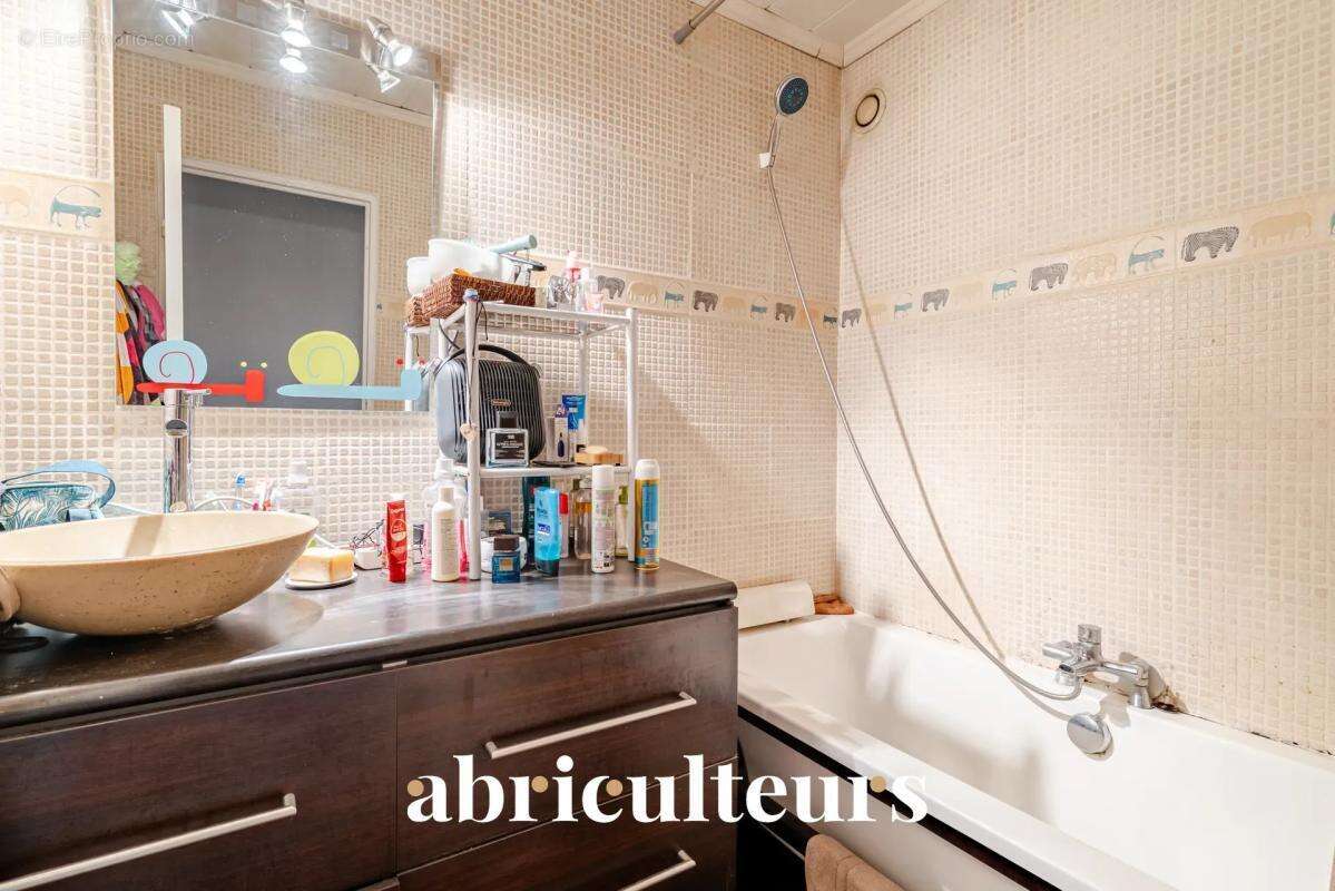 Appartement à GENNEVILLIERS