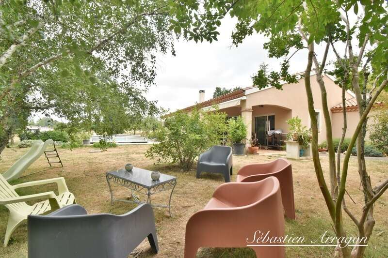 Entre Villeneuve-sur-Lot (47) et Saint-Sylvestre-sur-Lot – Belle maison de plain-pied avec piscine sur 3 800 m² - photo 17