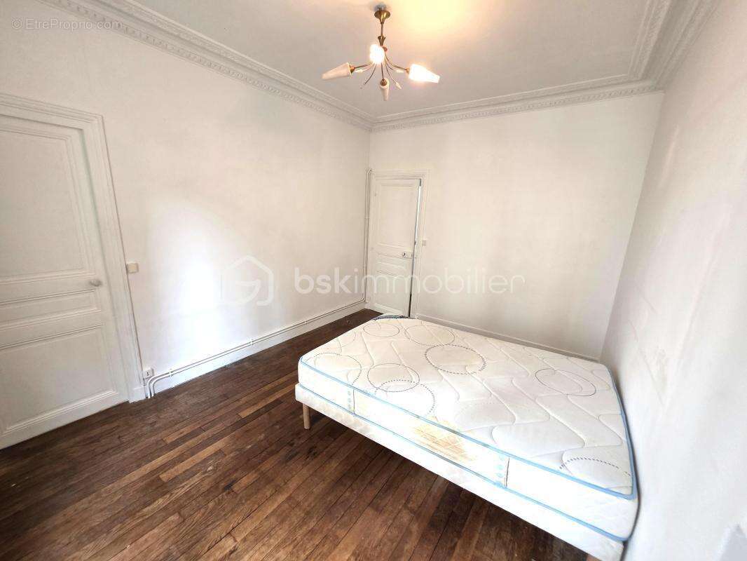 Appartement à PARIS-20E
