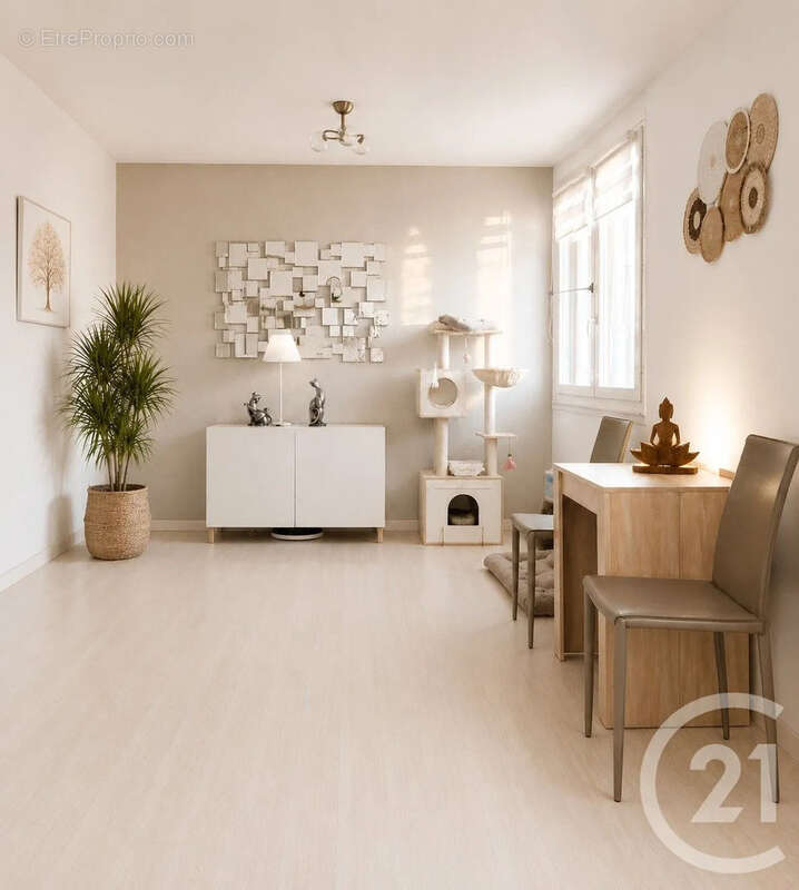 Appartement à SAINT-MAUR-DES-FOSSES