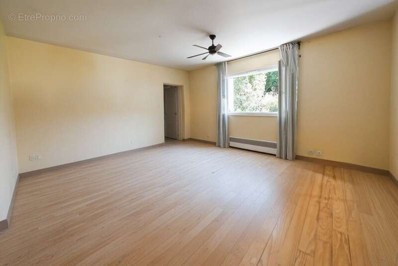 Maison à BASSUSSARRY