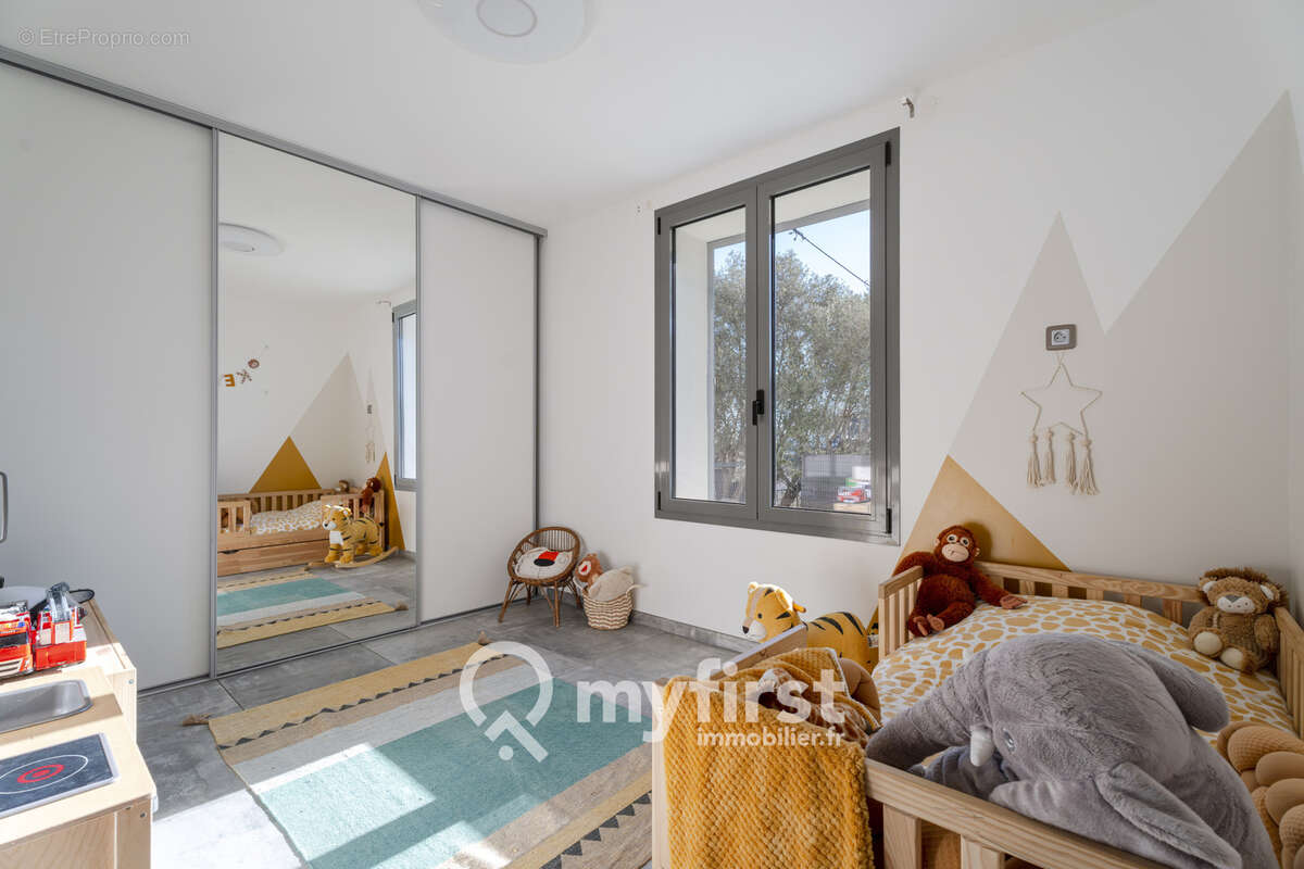 Maison à LA VALETTE-DU-VAR