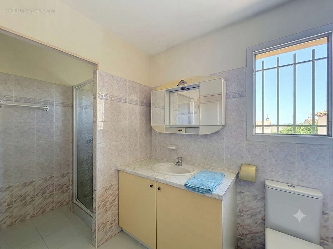 Maison Plan De Cuques 5 pièce(s) 105 m2 - photo 9