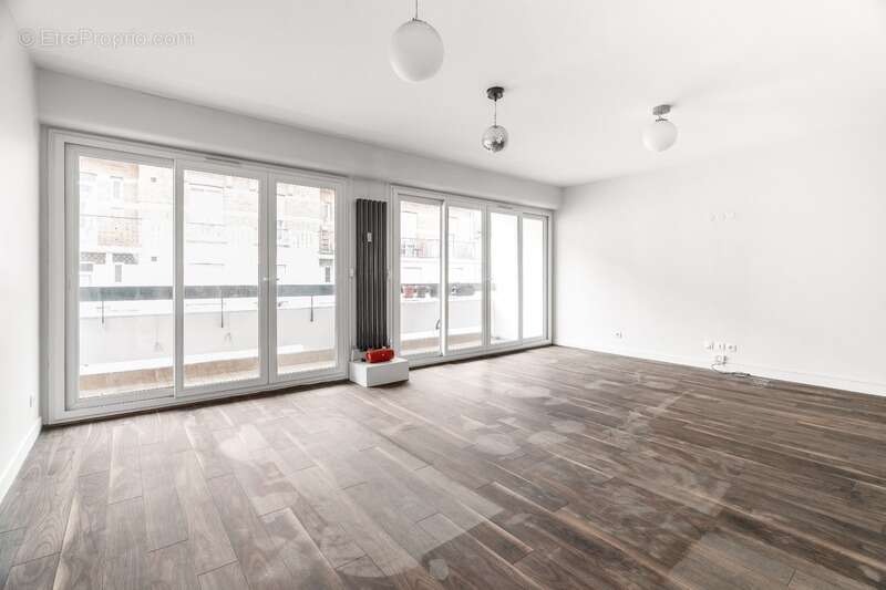 Appartement à PARIS-12E