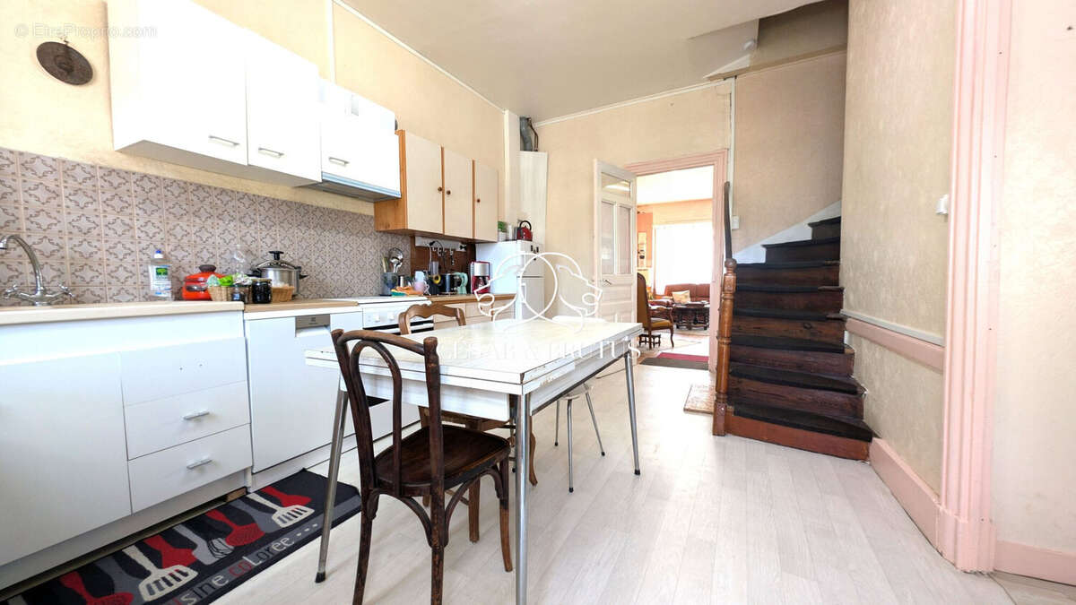 Maison à BELLEVUE-LA-MONTAGNE