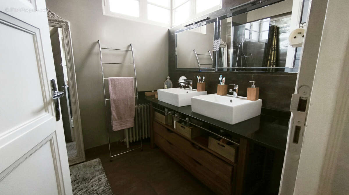 Maison à PONT-SAINTE-MARIE