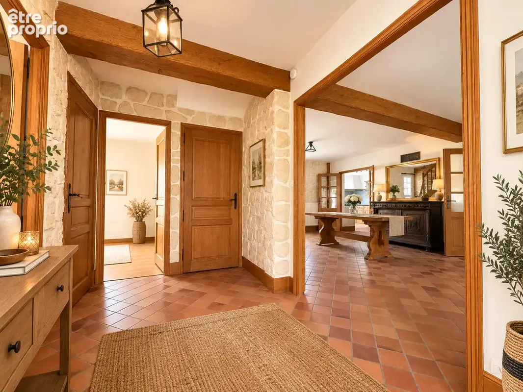 Chamant   Propriété d’exception avec maison principale et deux dépendances, aux portes de Senlis - photo 3
