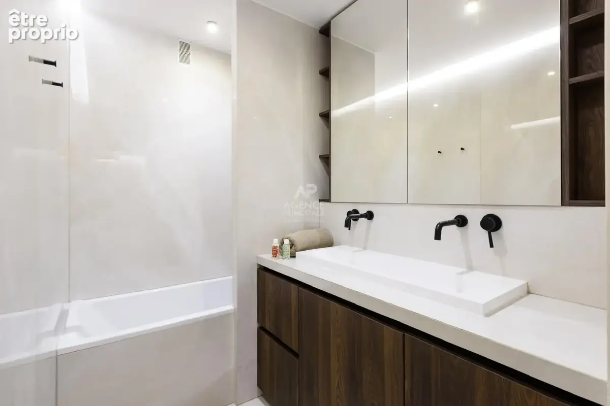 CHAVILLE limite Sèvres - MARIVEL - Beau 4 pièces rénové avec 3 chambres et balcon - photo 5