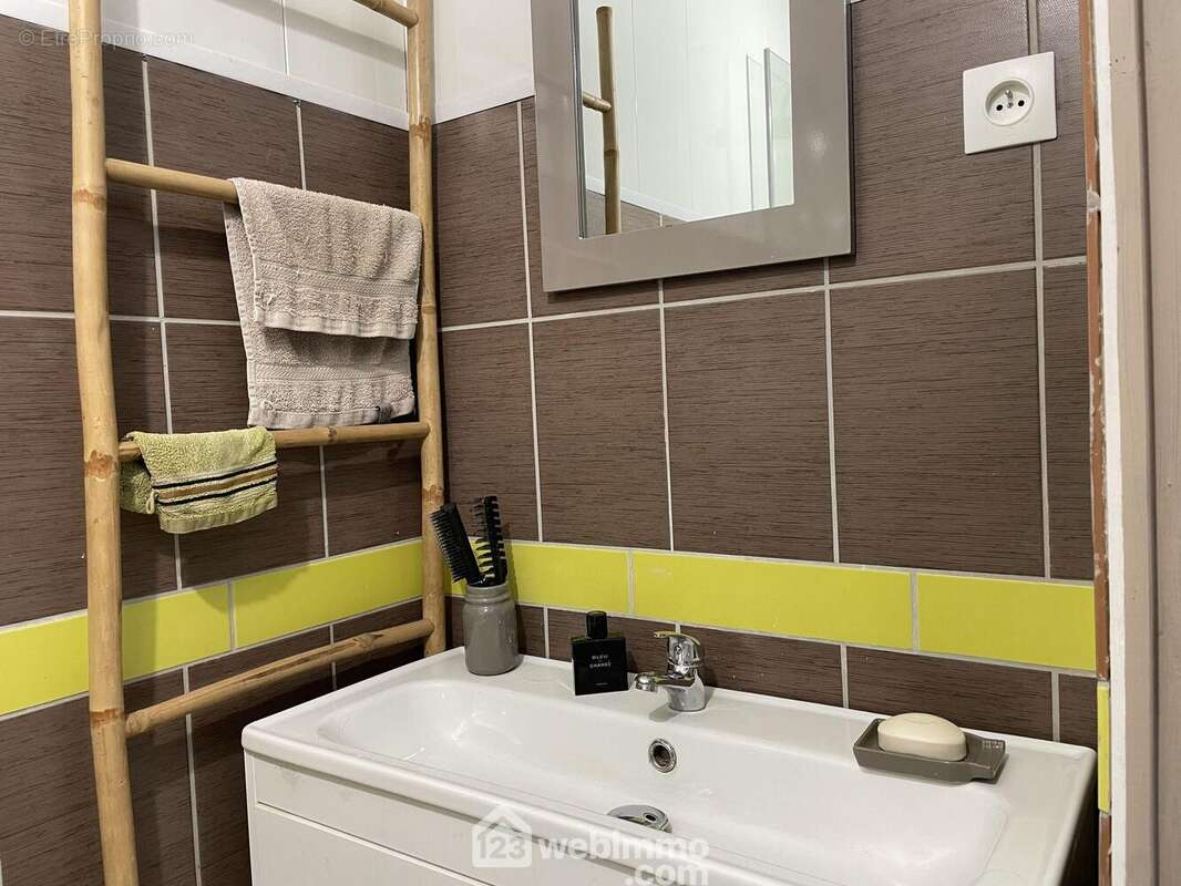 Point d'eau dans la chambre. - Maison à JARD-SUR-MER