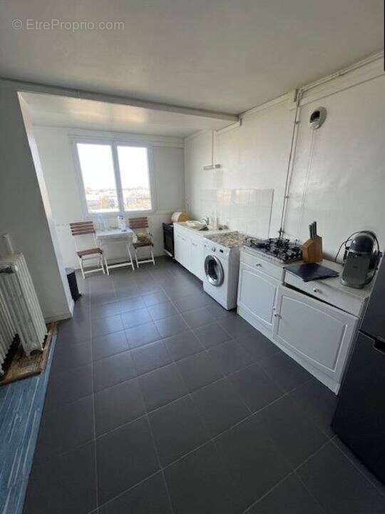 Appartement à VILLENEUVE-LA-GARENNE