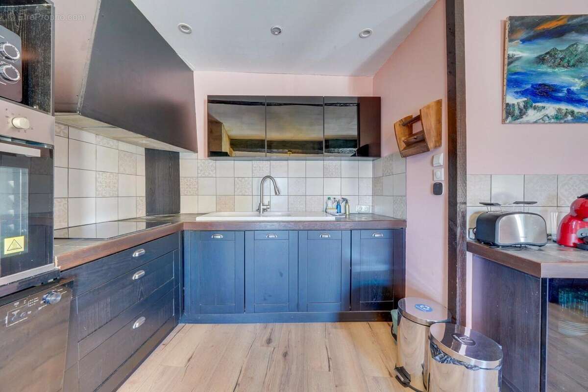 Maison 260 m² à Pauillac  - photo 8
