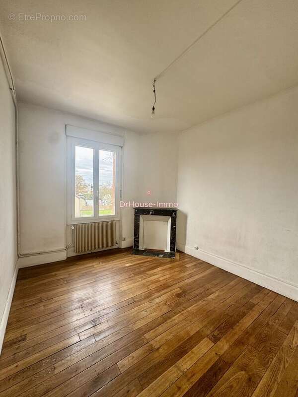 Appartement à CHALETTE-SUR-LOING