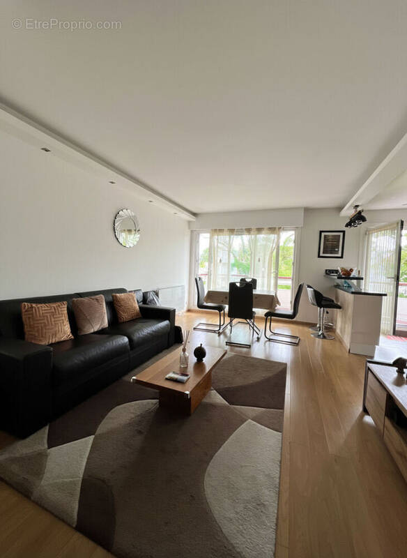Appartement à LIVRY-GARGAN