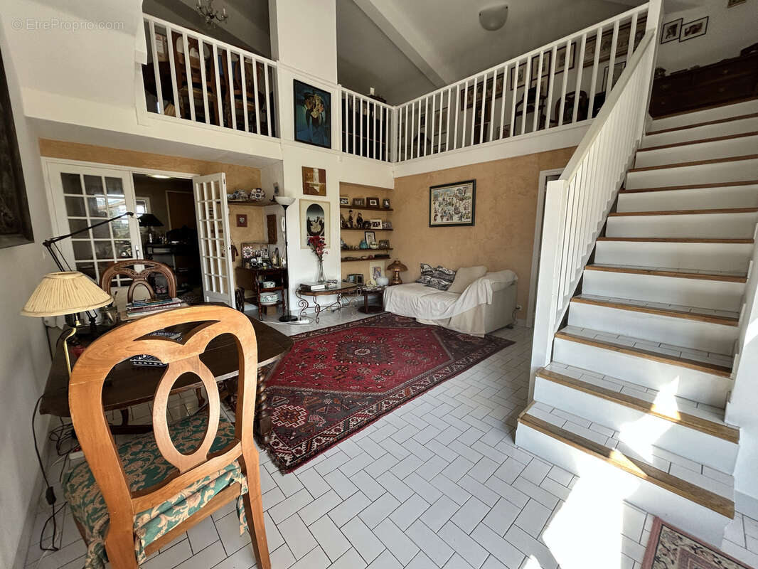 Appartement à GANGES