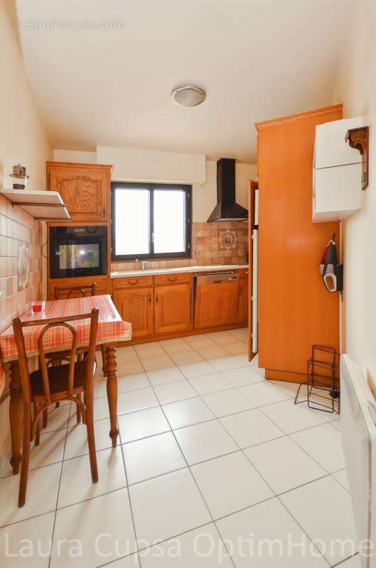Bourg-la-reine -  5 min rer - 4/5 p -  94,08 m² - dernier etage - ascenseur - cave - double box - photo 9