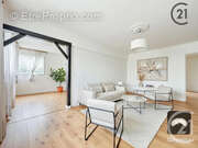 Appartement à COMBS-LA-VILLE